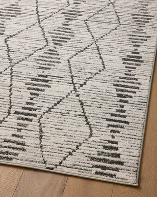 The Rug Corner Loloi II Kamala Charcoal / Dove  