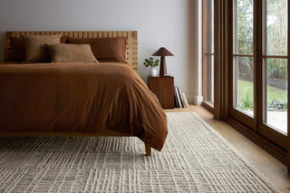 The Rug Corner Loloi Tallulah Mist / Ivory  